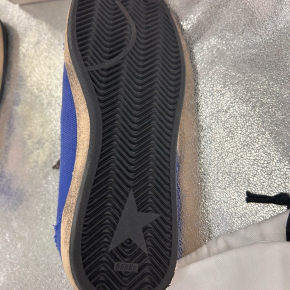 Limited Edition Golden Goose Sneaker’s - Picture 9 of 10